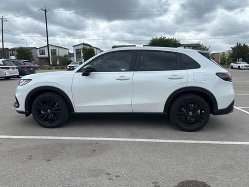 Used 2026 Honda HR-V Sport image 2