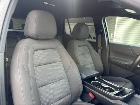Used 2025 Chevrolet Equinox LT FWD image 19
