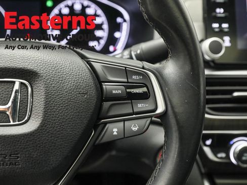 Used 2018 Honda Accord EX-L image 16