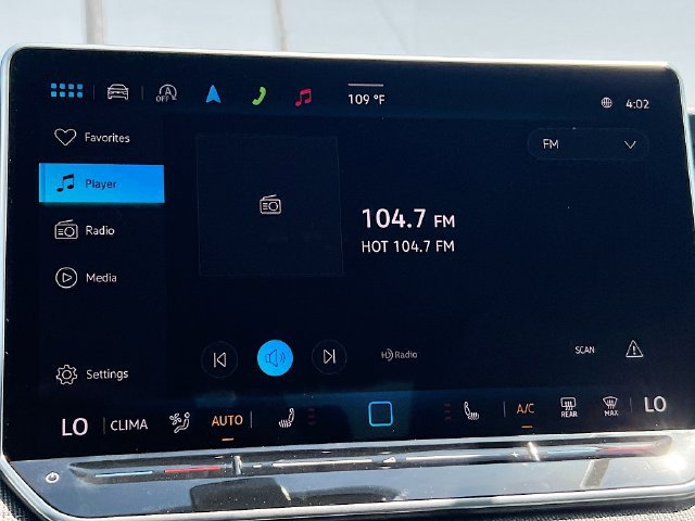 New 2025 Volkswagen Tiguan S FWD image 14
