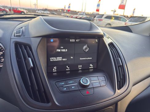 Used 2019 Ford Escape SEL image 19