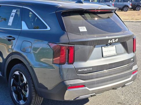 New 2026 Kia Sorento EX image 8