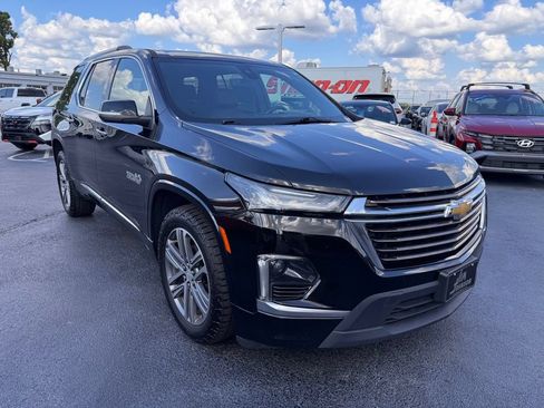 Used 2023 Chevrolet Traverse High Country AWD/4WD image 7