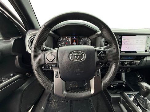 Used 2023 Toyota Tacoma TRD Sport AWD/4WD image 12