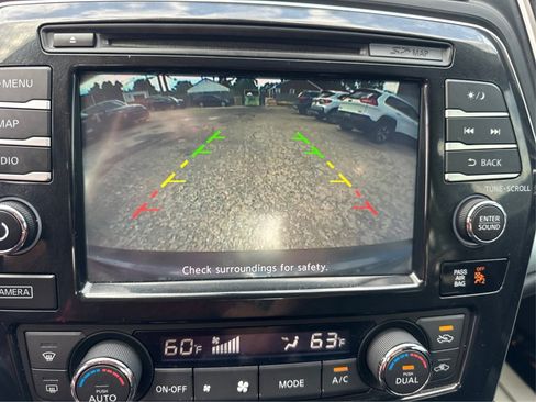 Used 2017 Nissan Maxima SR w/ Midnight Edition FWD image 33