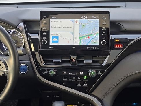 Used 2022 Toyota Camry XLE w/ Navigation Upgrade Package image 12