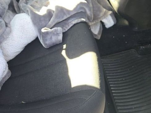 Used 2015 Chrysler 200 Limited w/ Convenience Group image 11