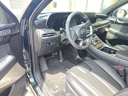 Used 2025 Hyundai Palisade Calligraphy FWD image 5