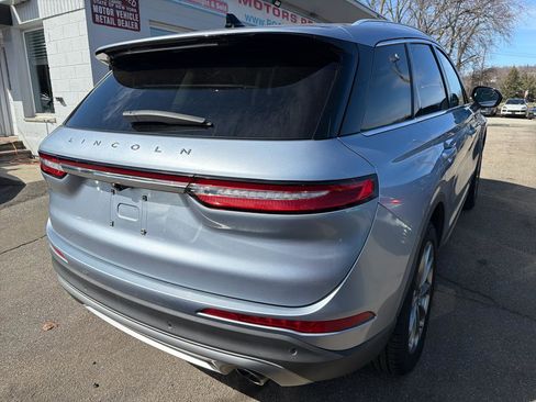 Used 2022 Lincoln Corsair Standard AWD w/ Premium Package image 6