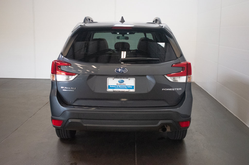 Used 2022 Subaru Forester Premium AWD/4WD image 5