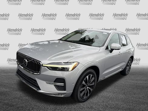 Certified 2023 Volvo XC60 B5 Plus w/ Protection Package Premier AWD/4WD image 5