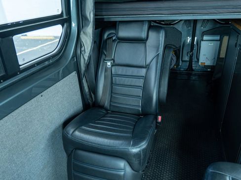 Used 2019 Mercedes-Benz Sprinter 4x4 144 image 24