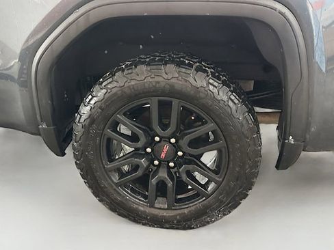 Used 2020 GMC Sierra 1500 Elevation w/ Elevation Value Package image 31