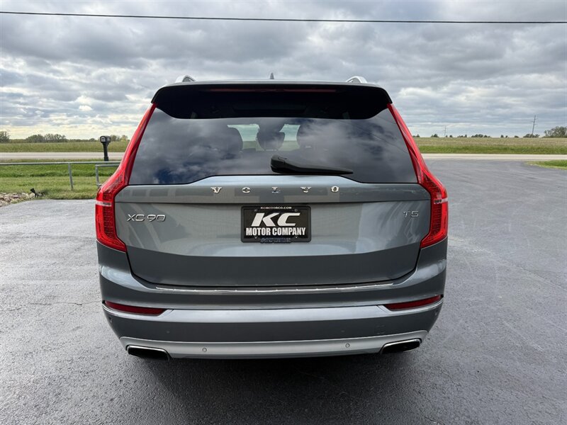 Used 2017 Volvo XC90 T5 Momentum w/ Vision Package FWD image 8