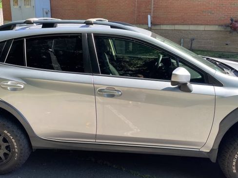 Used 2019 Subaru Crosstrek 2.0i Premium AWD/4WD image 9