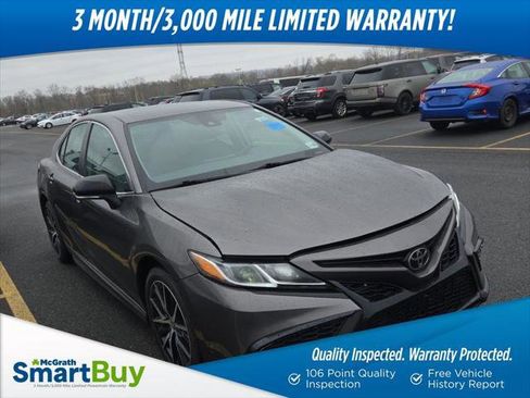 Certified 2021 Toyota Camry SE FWD image 1
