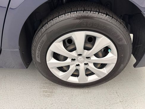 Used 2023 Toyota Corolla LE FWD image 8