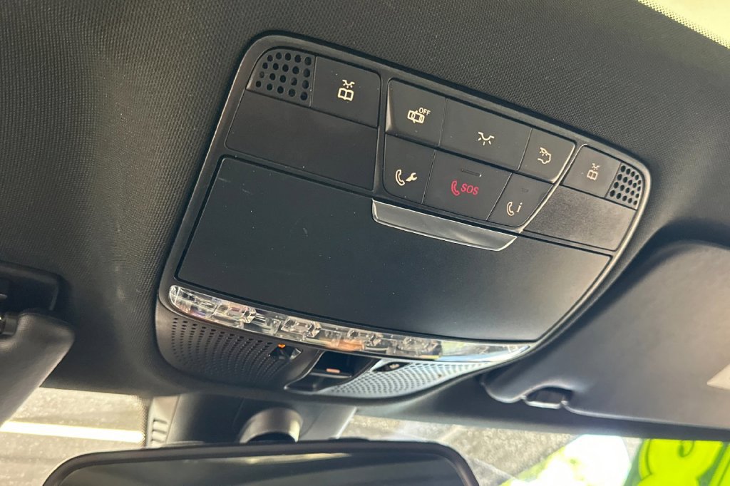 Certified 2018 Mercedes-Benz C 300 Sedan image 37