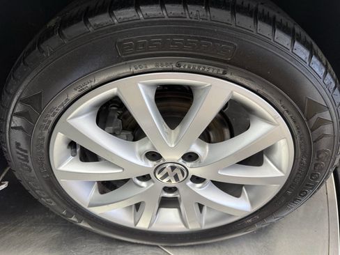 Used 2013 Volkswagen Jetta SE FWD image 25