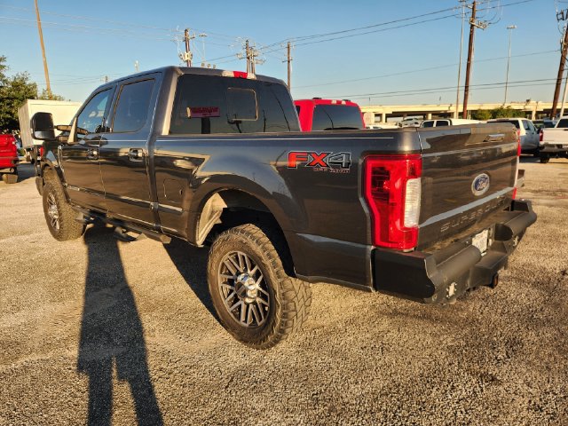 Used 2019 Ford F250 Lariat w/ Lariat Value Package AWD/4WD image 3