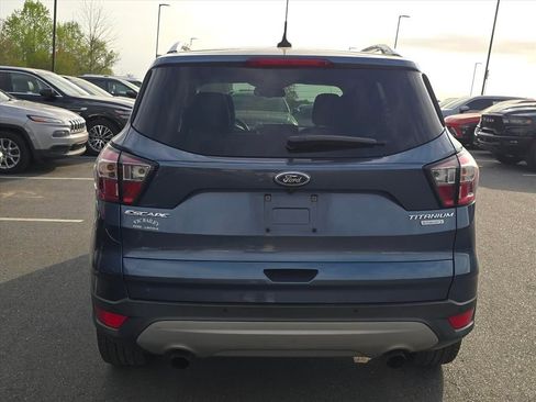 Used 2018 Ford Escape Titanium image 4