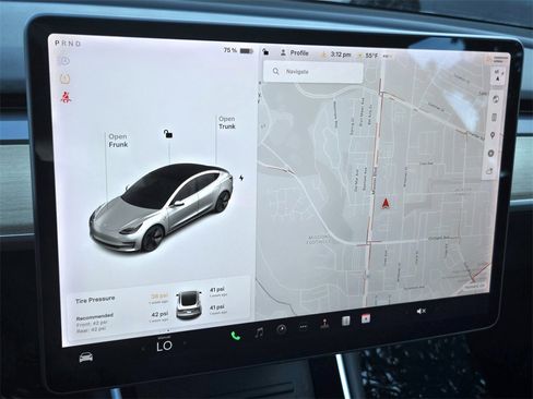Used 2018 Tesla Model 3 Long Range image 17
