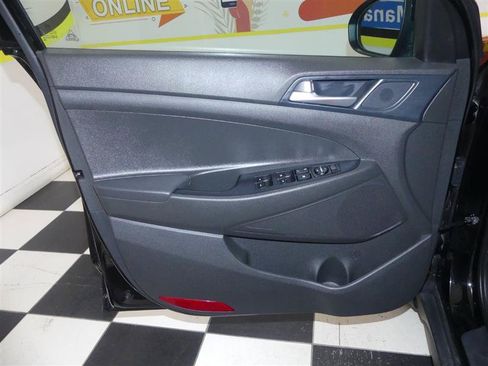 Used 2020 Hyundai Tucson Value AWD/4WD image 23