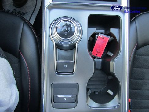 Certified 2024 Ford Edge ST-Line AWD/4WD image 19