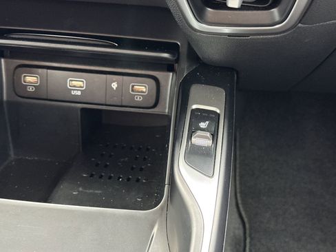 Used 2022 Kia Sorento EX w/ Panoramic Sunroof Package image 34