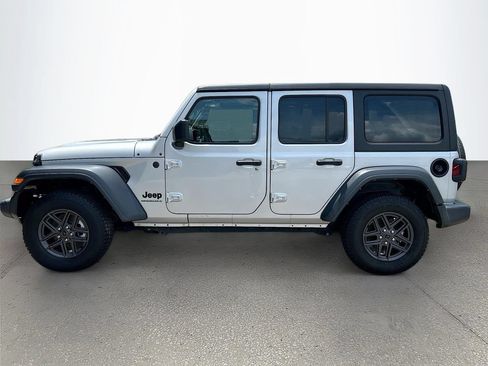 Used 2024 Jeep Wrangler Unlimited Sport AWD/4WD image 7