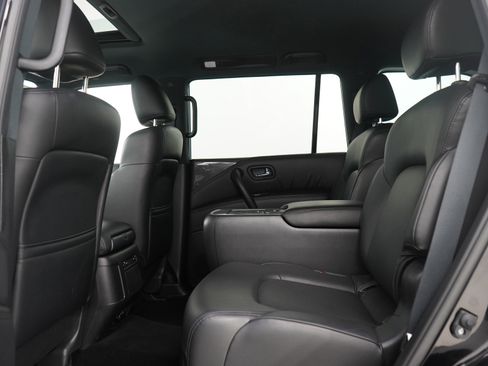 Used 2023 Nissan Armada SL image 21