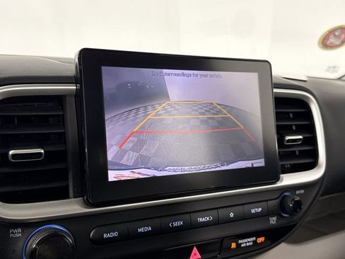 Used 2022 Hyundai Venue SEL w/ Cargo Package image 14
