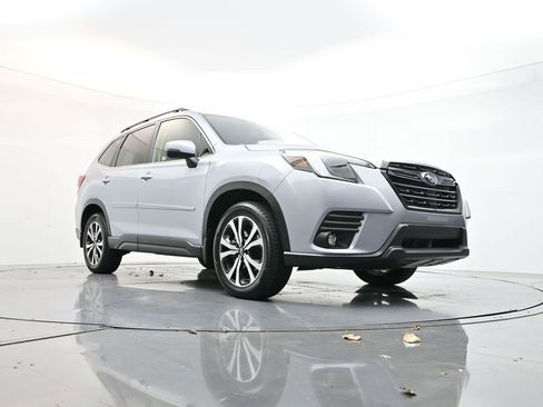 Used 2024 Subaru Forester Limited image 27