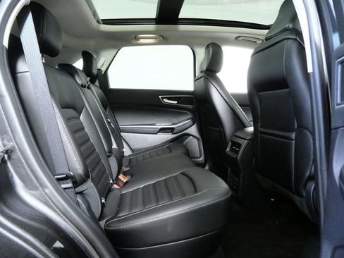 Certified 2020 Ford Edge SEL w/ Convenience Package AWD/4WD image 12