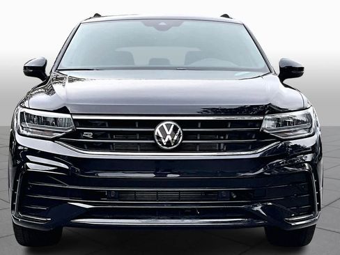 Certified 2023 Volkswagen Tiguan SE R-Line image 4
