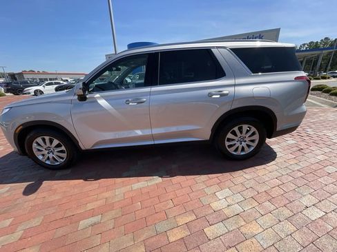 Used 2025 Hyundai Palisade SEL FWD image 29