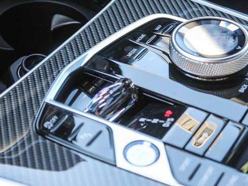 New 2026 BMW X5 M60i image 19