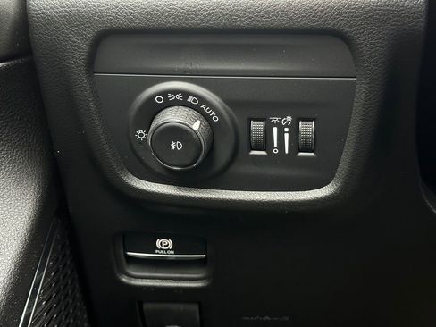 New 2024 Jeep Grand Cherokee L Overland w/ Advanced Protech Group III AWD/4WD image 23