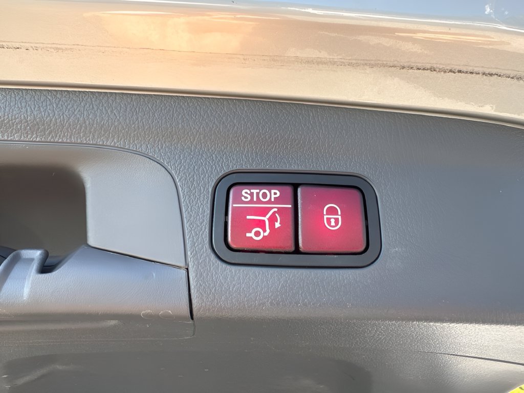 Used 2020 Mercedes-Benz GLE 350 image 29