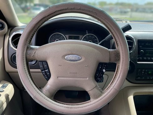 Used 2005 Ford Expedition Eddie Bauer image 13