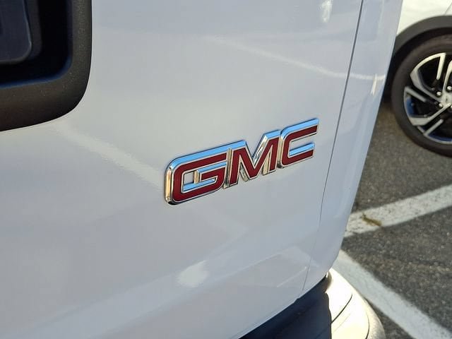 Used 2025 GMC Savana 2500 w/ Driver Convenience Package RWD image 39
