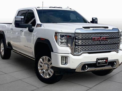 Used 2022 GMC Sierra 2500 Denali w/ Denali Ultimate Package AWD/4WD image 3