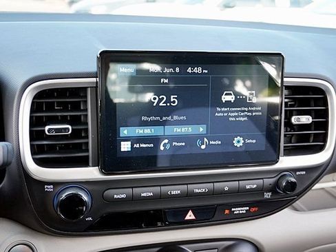 Used 2026 Hyundai Venue SEL FWD image 25