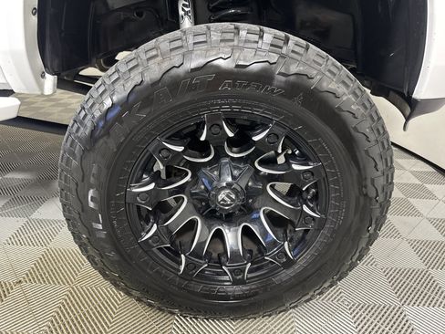 Used 2018 RAM 2500 Laramie w/ Sport Appearance Group image 28