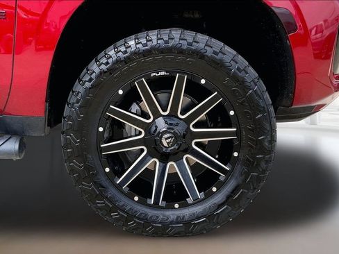 Used 2021 Chevrolet Tahoe Z71 AWD/4WD image 9
