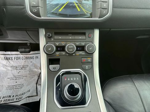 Used 2016 Land Rover Range Rover Evoque SE image 24