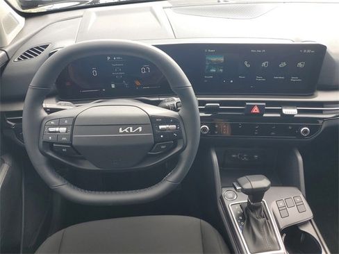 New 2026 Kia Sportage LX w/ LX Convenience Package image 18