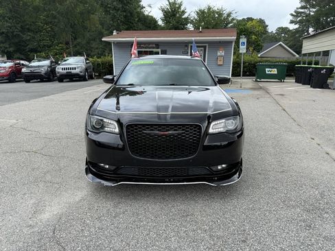 Used 2022 Chrysler 300 S RWD image 2