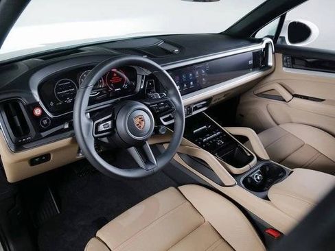 New 2026 Porsche Cayenne AWD/4WD image 19