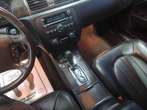 Used 2006 Buick Lucerne CXS w/ Driver Confidence Package image 18